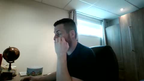 Snapshot of hurley7890 chatting on February 7, 4:03 pm hurley7890 online show from February 7, 4:03 pm