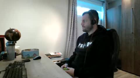 Snapshot of hurley7890 chatting on February 12, 4:00 pm hurley7890 online show from February 12, 4:00 pm