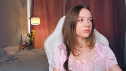 Lily online show from July 2, 7:13 am