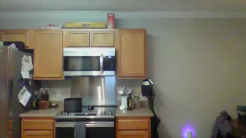 hydro9421 online show from October 31, 12:44 am