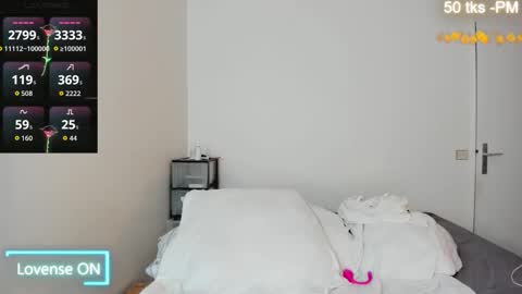 Olivia Alafolix- Fr--je parle fr -en online show from January 12, 12:01 pm