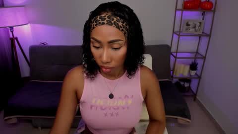 Lul  online show from November 5, 1:40 am