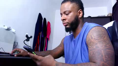 Mr H Independent model online show from November 5, 3:41 am