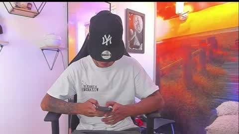 Light online show from October 7, 1:45 am