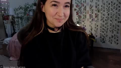 Snapshot of iam_meg chatting on December 24, 2:32 am Meg  online show from December 24, 2:32 am