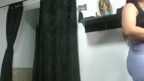 Snapshot of iam_your_fantasy chatting on October 11, 11:30 pm iam_your_fantasy online show from October 11, 11:30 pm