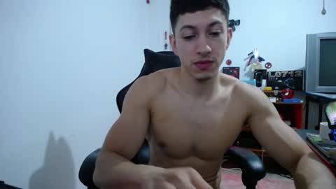 iam_yourbabyprincess_xd online show from February 7, 6:05 am