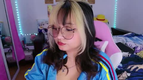 Zoe 3 online show from April 23, 12:51 am