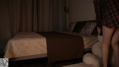 Claire online show from November 30, 8:27 pm