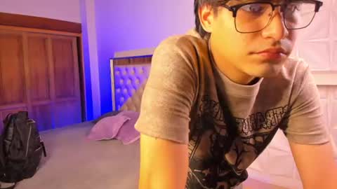 iamjuanjoc online show from July 8, 2:59 am
