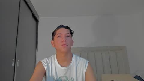 Juliiiiian online show from August 3, 11:16 am
