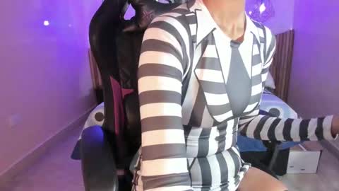 Nayuta online show from October 3, 8:17 pm