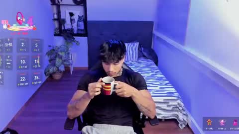 Ian  online show from July 14, 8:25 pm