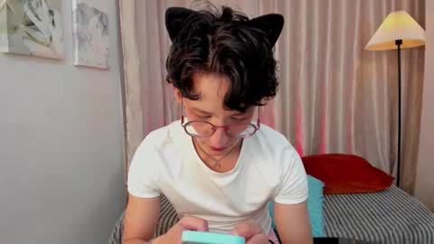 ian  online show from February 18, 4:01 am