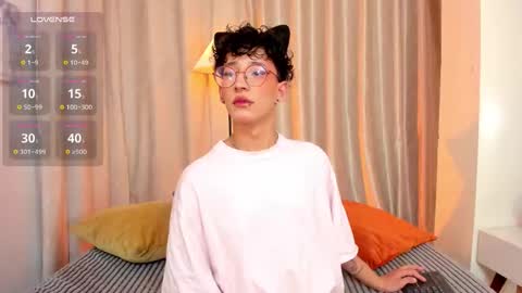 ian  online show from February 24, 3:42 am