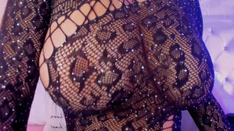  iara smith  online show from September 15, 12:28 pm