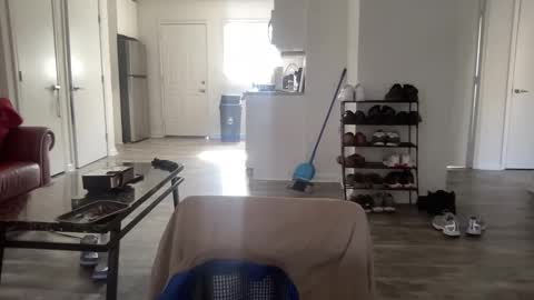 pastaredsauze online show from November 18, 5:05 pm