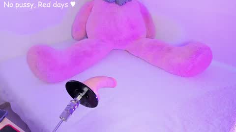 Ibbie Bennett online show from July 14, 3:33 am