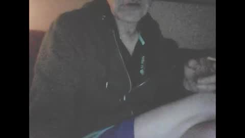 Snapshot of icemandude chatting on September 20, 9:18 pm icemandude online show from September 20, 9:18 pm