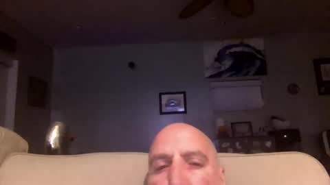 icumming online show from May 2, 2:28 am