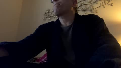 icums4u online show from February 15, 8:44 am