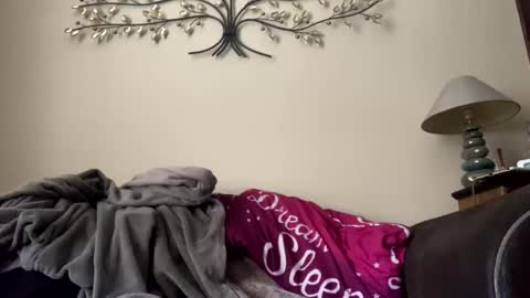 icums4u online show from December 9, 1:45 pm