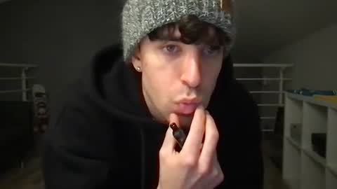 Snapshot of icyninesix chatting on February 1, 11:27 pm icyninesix online show from February 1, 11:27 pm