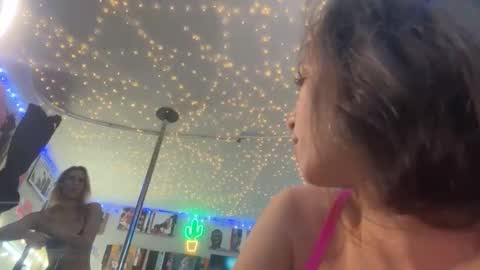 icyspice online show from October 19, 11:37 am