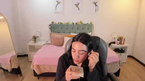 Icy online show from July 18, 11:56 am