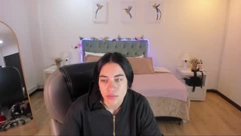 Icy online show from July 23, 11:52 am