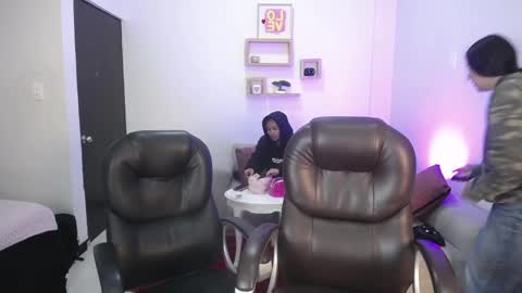 Snapshot of icysweetcam chatting on January 22, 11:34 am Icy online show from January 22, 11:34 am