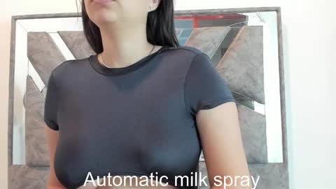 Idara Zanin online show from December 17, 11:39 am