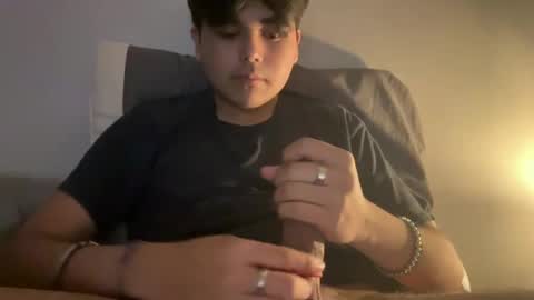 idk12327 online show from February 6, 9:11 am