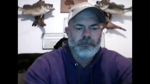 idkwhyidothis348732 online show from January 23, 7:18 pm