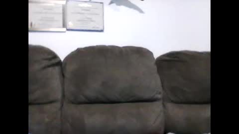 idkwhyidothis348732 online show from March 7, 11:40 am