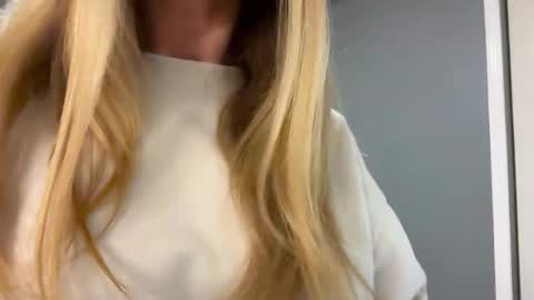 cassie online show from November 7, 12:03 am