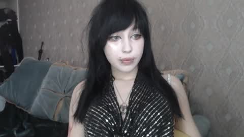 iiiiiiis online show from June 26, 12:54 pm