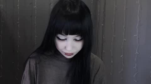 iiiiiiis online show from March 16, 1:04 pm