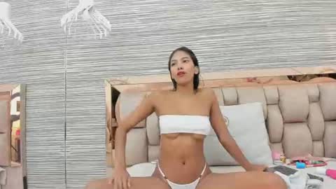 ikia lopez online show from June 23, 12:01 pm