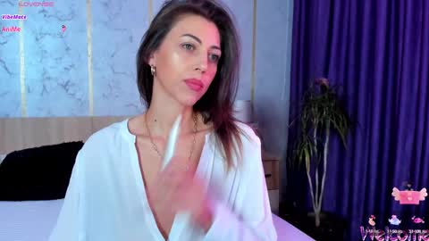 Snapshot of ilaria_italiangirll chatting on September 15, 2:29 pm ILARIA online show from September 15, 2:29 pm