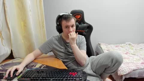 iliaskris online show from November 29, 12:40 am