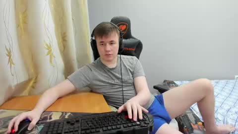 iliaskris online show from May 1, 11:32 pm