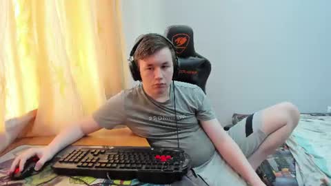 iliaskris online show from June 16, 2:59 am