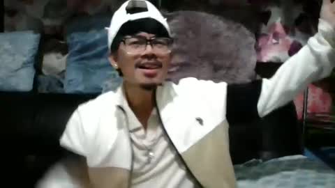 Snapshot of ilovebunny69 chatting on October 1, 2:43 am ilovebunny69 online show from October 1, 2:43 am