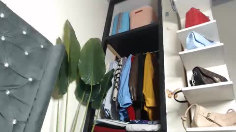 Sandrah online show from February 12, 1:53 am