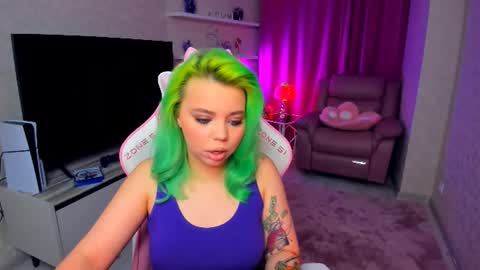 Roxy online show from September 19, 7:39 pm