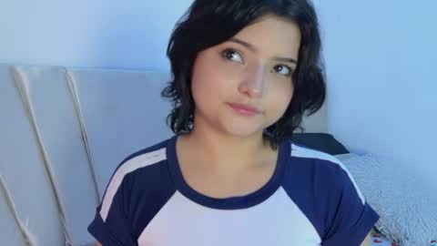 aurora online show from November 25, 8:07 pm