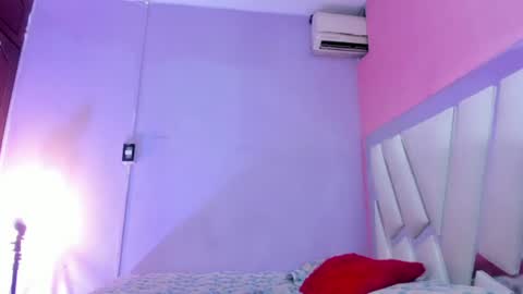 im_brittany_333 online show from July 2, 1:14 am