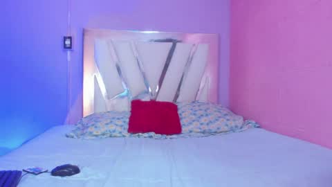 im_brittany_333 online show from June 15, 3:53 am