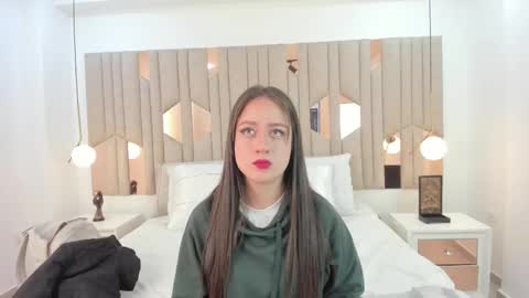 Snapshot of im_caro chatting on February 12, 4:33 am Caro online show from February 12, 4:33 am